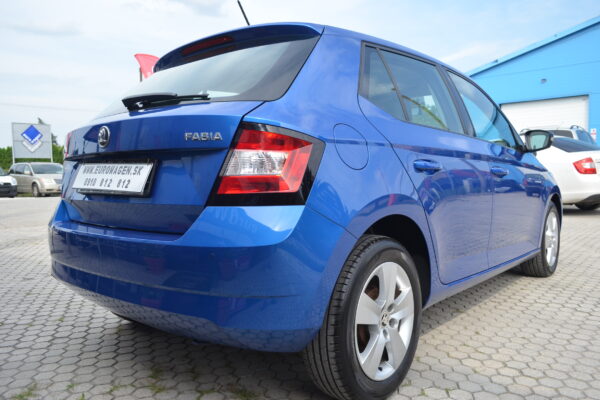 Škoda Fabia 1,0 2017 modrá 008